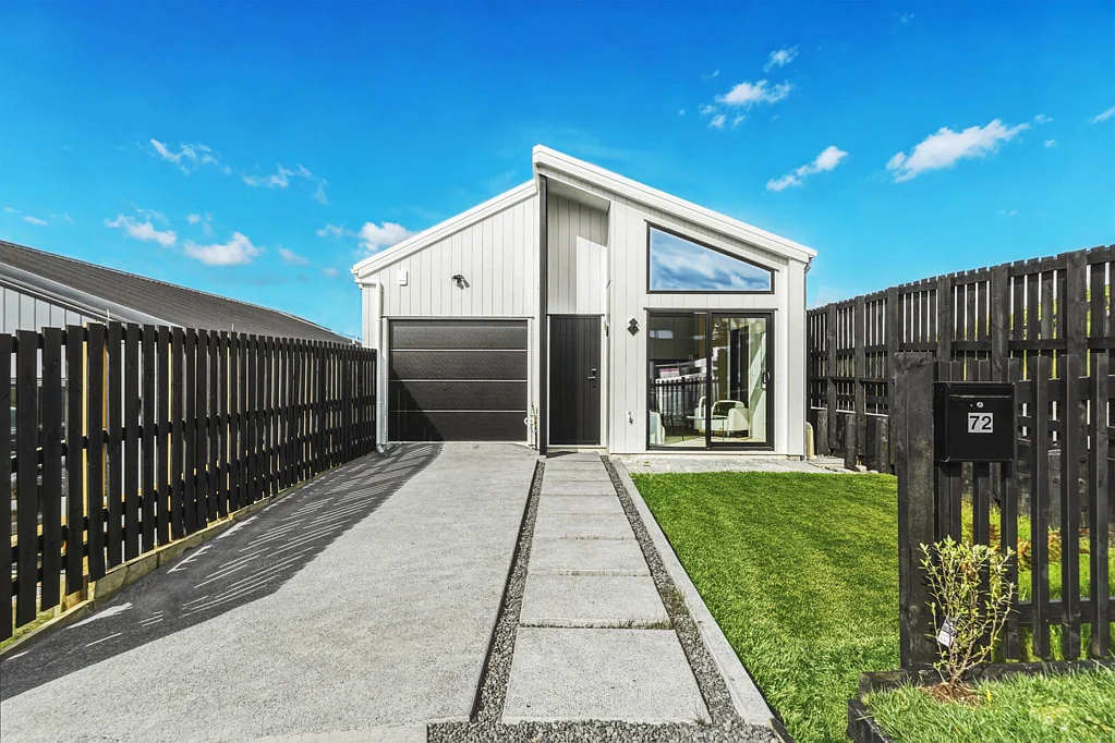 Orewa 3બેડરૂમ Standalone Style. Single-Level Ease.