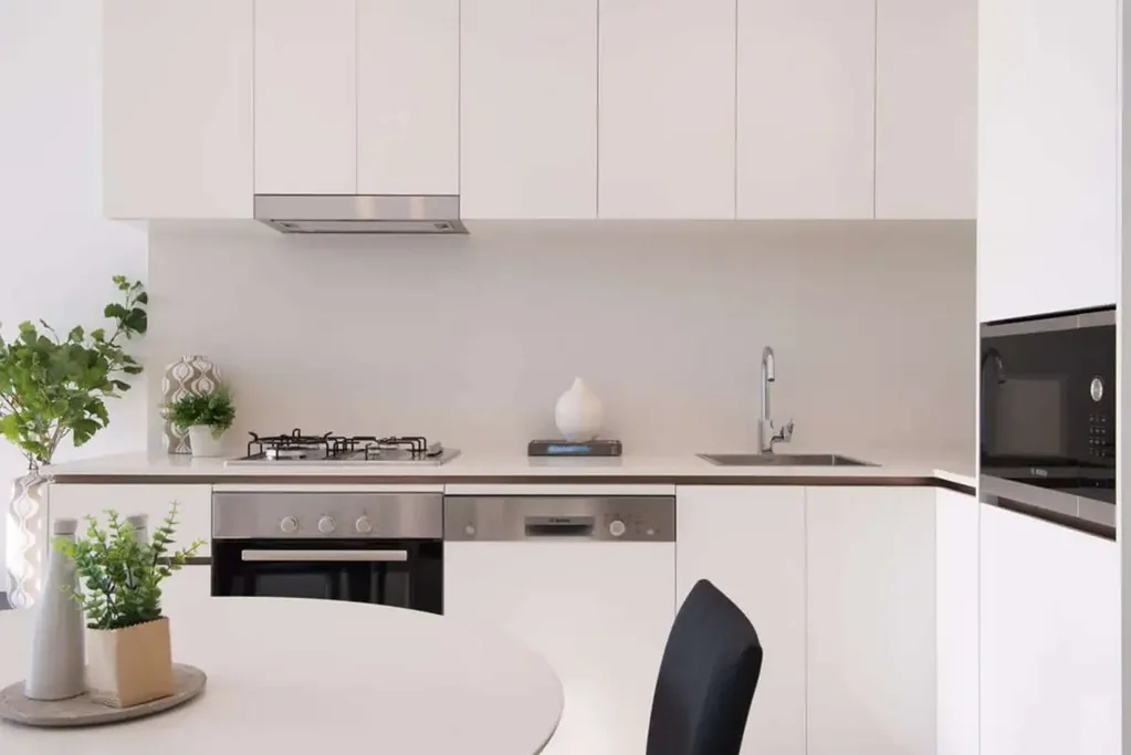 Charming 1 Bed, 1 Bath Apartment with Parking in Newstead