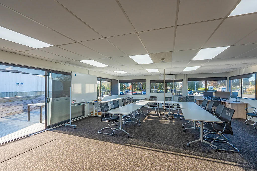 Tauhara Refurbished office space, prime location