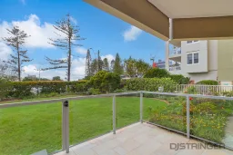 2/130 Marine Parade, Coolangatta