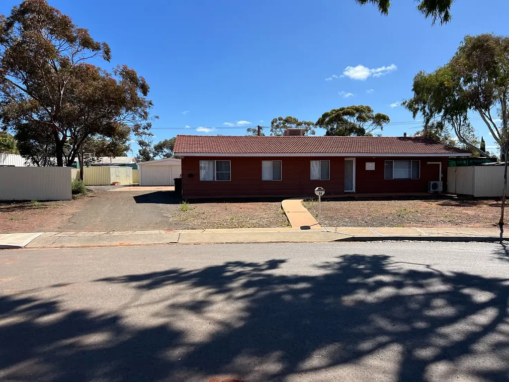 14 Goodenia Crt, Kambalda West, WA 6442