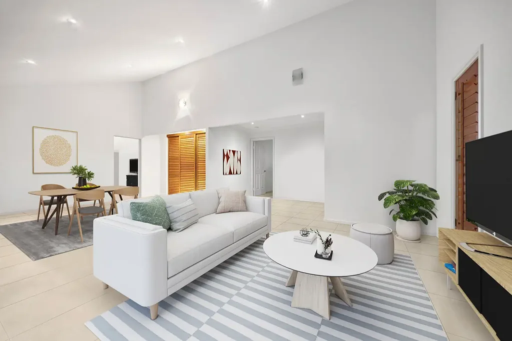 Ashmore 5ਬੈੱਡਰੂਮ SPACIOUS FAMILY HOME - ONLY METERS FROM MAIN RIVER - ON A QUARTER ACRE BLOCK SURROUNDED BY SOME OF GOLD COAST MOST EXPENSIVE HOMES.