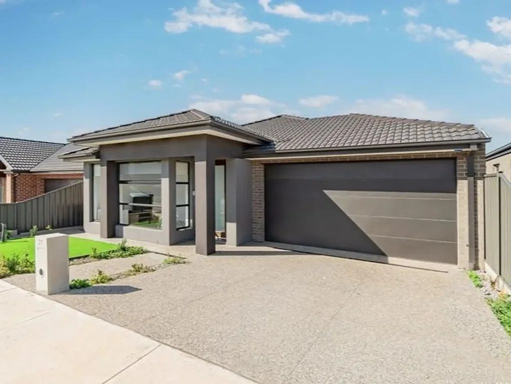 21 Orienteering Drive, Greenvale, VIC 3059