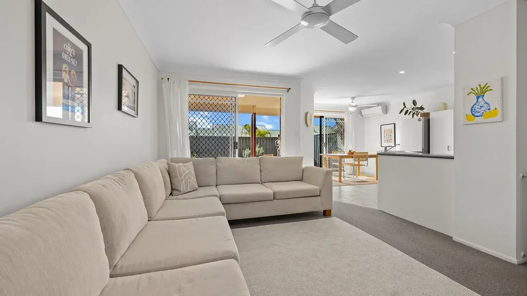 Well-Maintained Family Home in the Heart of Currumbin Waters