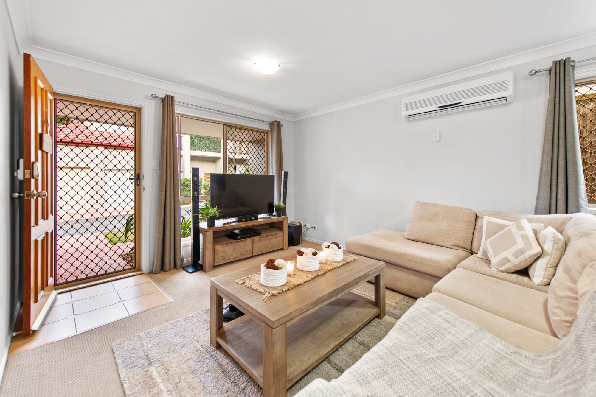 UNIT 5 10 KAIJA ST, MOUNT GRAVATT EAST QLD 4122, 0 Bedrooms, 0 Bathrooms, Townhouse