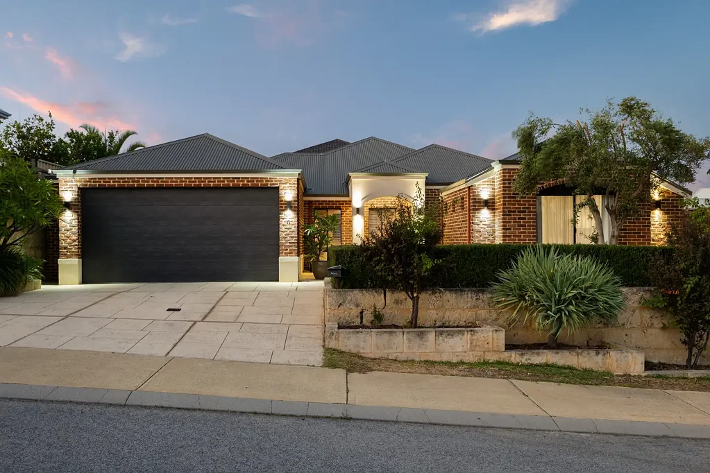 6 Stavros Way, Iluka, WA 6028
