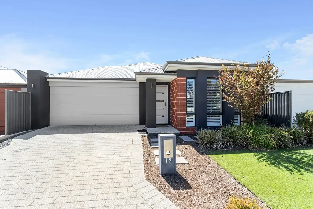 Beautiful & Stylish 3-Bedroom Home