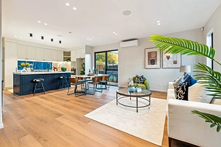 22C Gulf Crest, Bucklands Beach, Manukau City