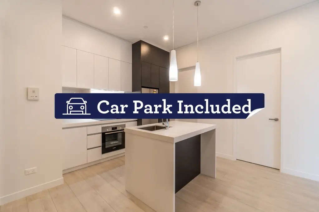 3 Bedroom + 2 Bath with 1 Carpark