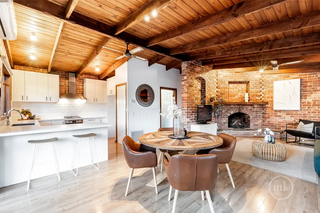 Greensborough 3બેડરૂમ Enticingly Elevated In An Enviable Location