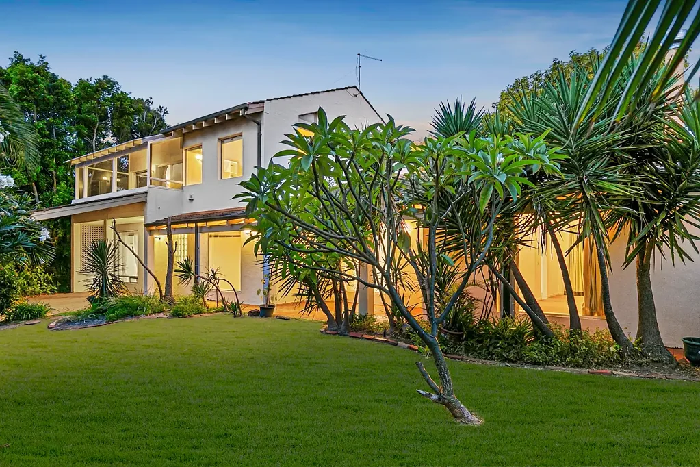 8 Calver Place, City Beach, WA 6015