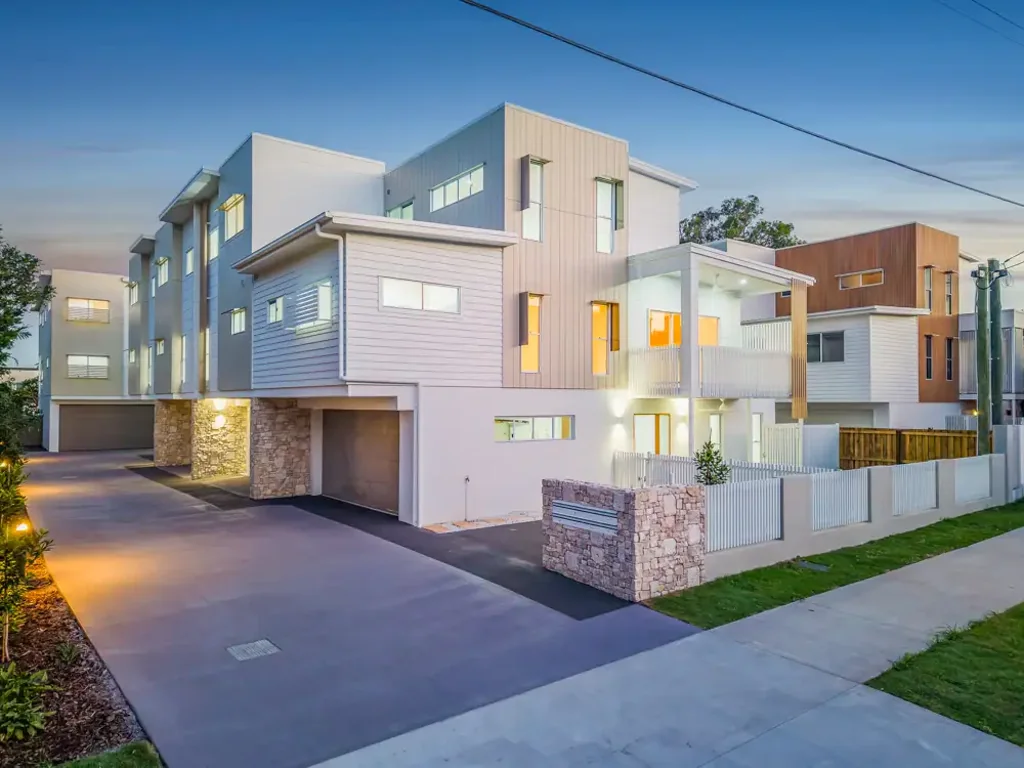 Mitchelton 4Phòng ngủ Brand New High-end Townhome with 7 Star Energy Rating!