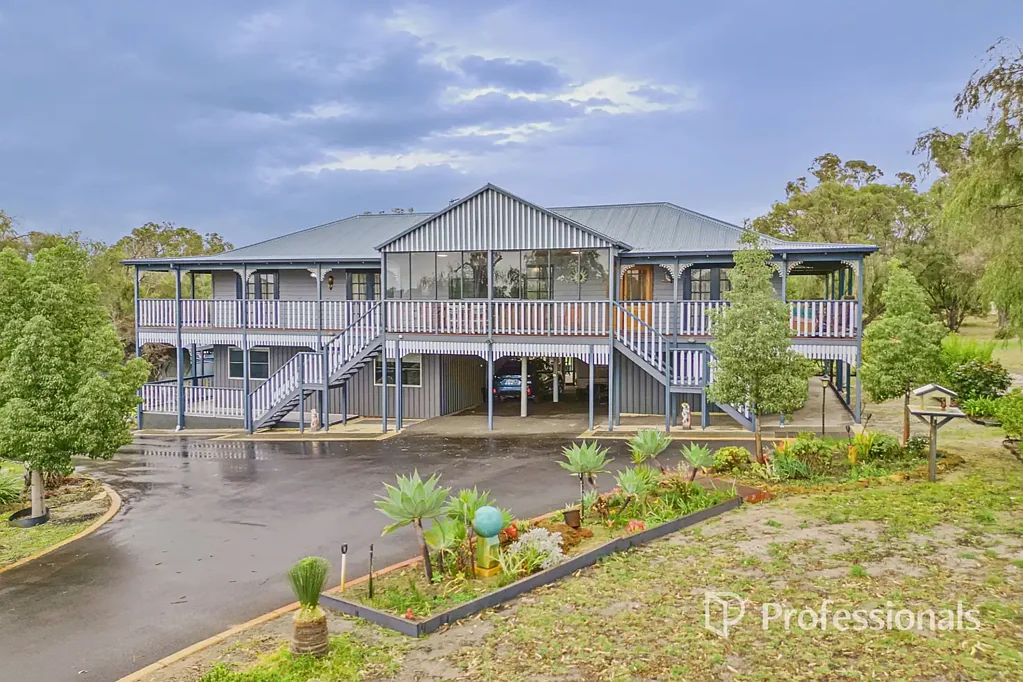 Parkfield 6房  Luxury Lifestyle Retreat on 2.5 Acres - Dual Living in Prestigious Parkfield