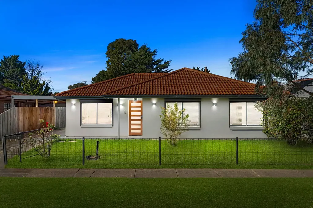 Werribee 3 Bedroom FULLY RENOVATED GEM IN A CENTRAL WERRIBEE LOCATION!