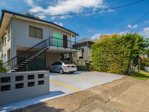 CENTRAL SOUTHPORT - 1 BEDROOM UNIT