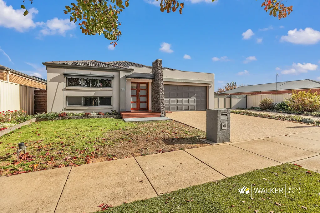 Kyabram 3房  "Quality Home - Desirable Location"