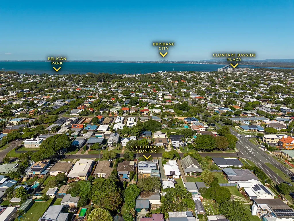 Clontarf 3ห้องนอน Quiet Clontarf Opportunity with Side Access & Endless Potential