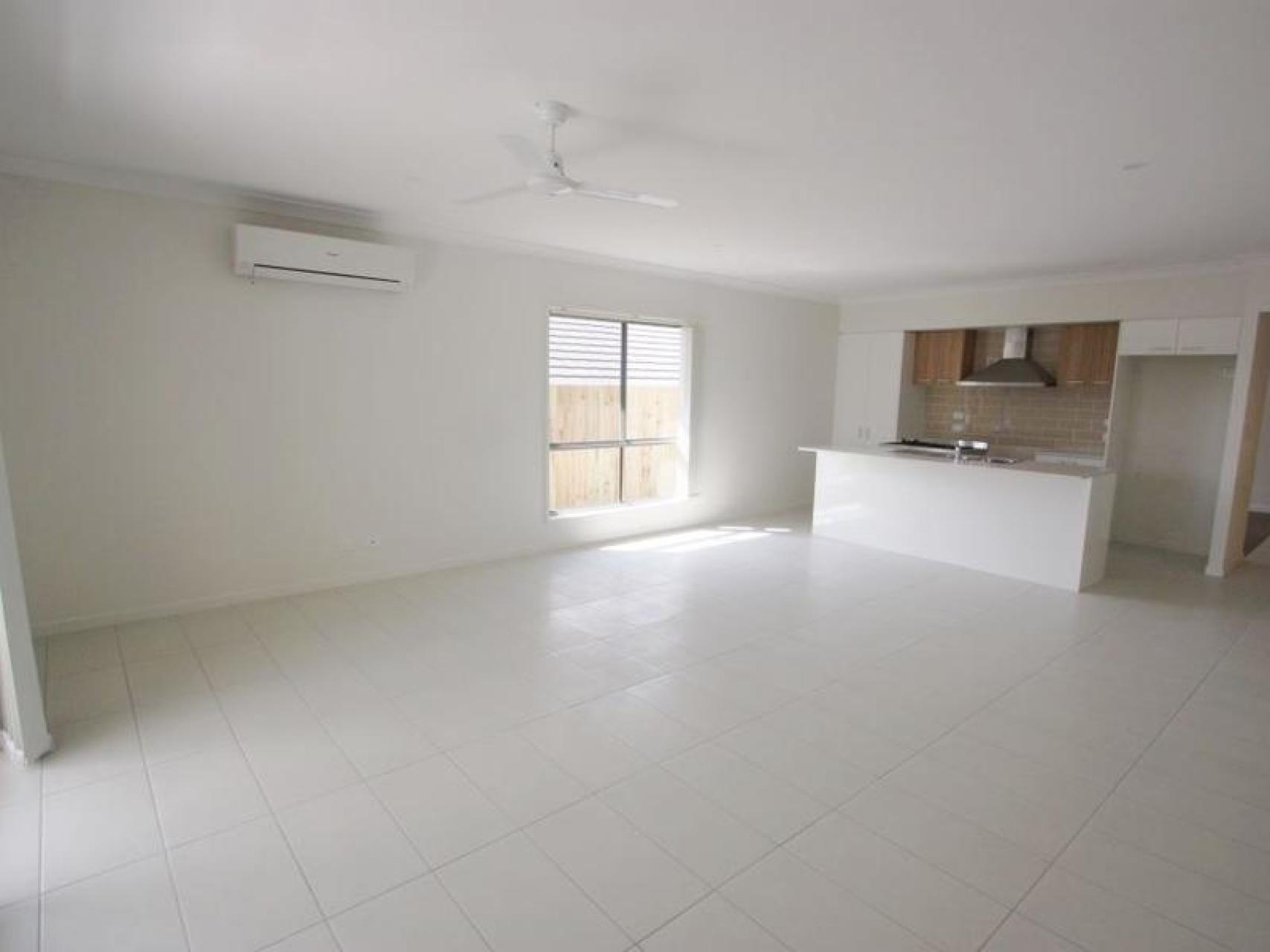 86 WOLLOMBI AV, ORMEAU HILLS QLD 4208, 0房, 0浴, House