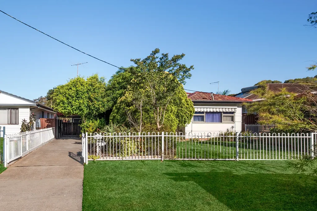 37 Darwin Road, Campbelltown, NSW 2560