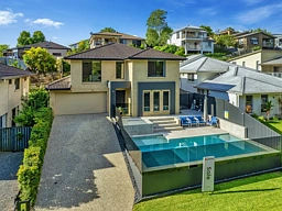 44 Diamantina Circuit, Pacific Pines