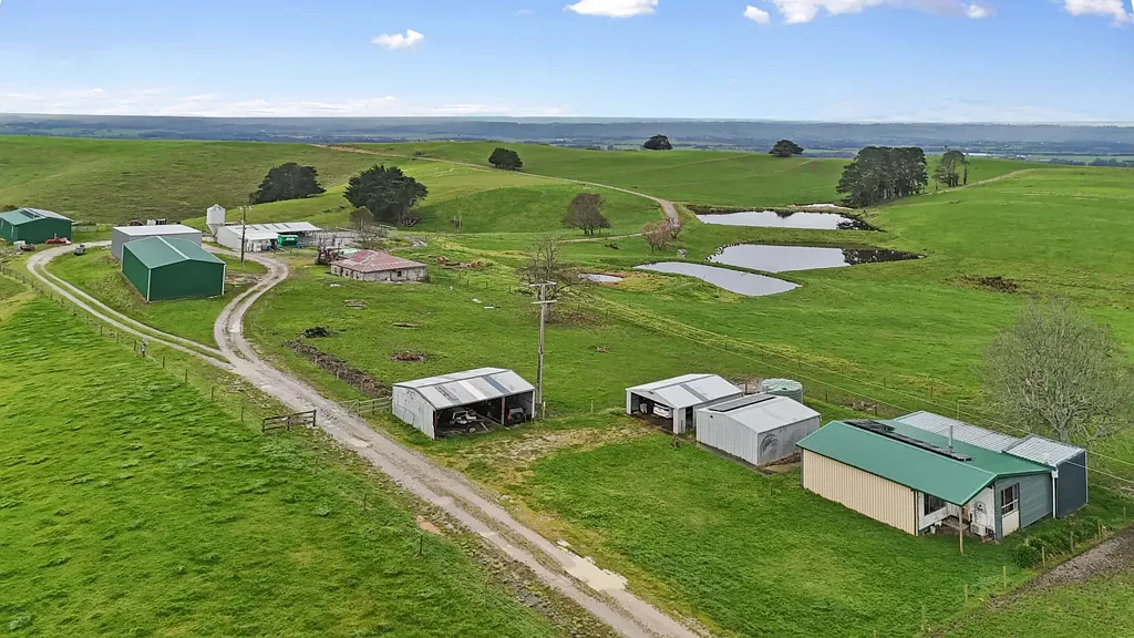 Buffalo  Turnkey Dairy Opportunity - 85.32 hectares (Approx. 210 Acres)