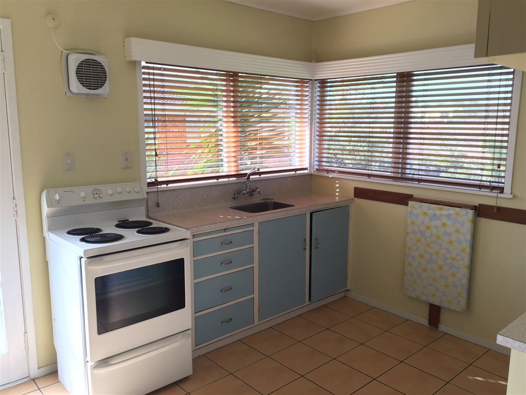 3/11 Roberts Avenue, Bayswater, Auckland - North Shore, 2 कमरे, 1 बाथरूम