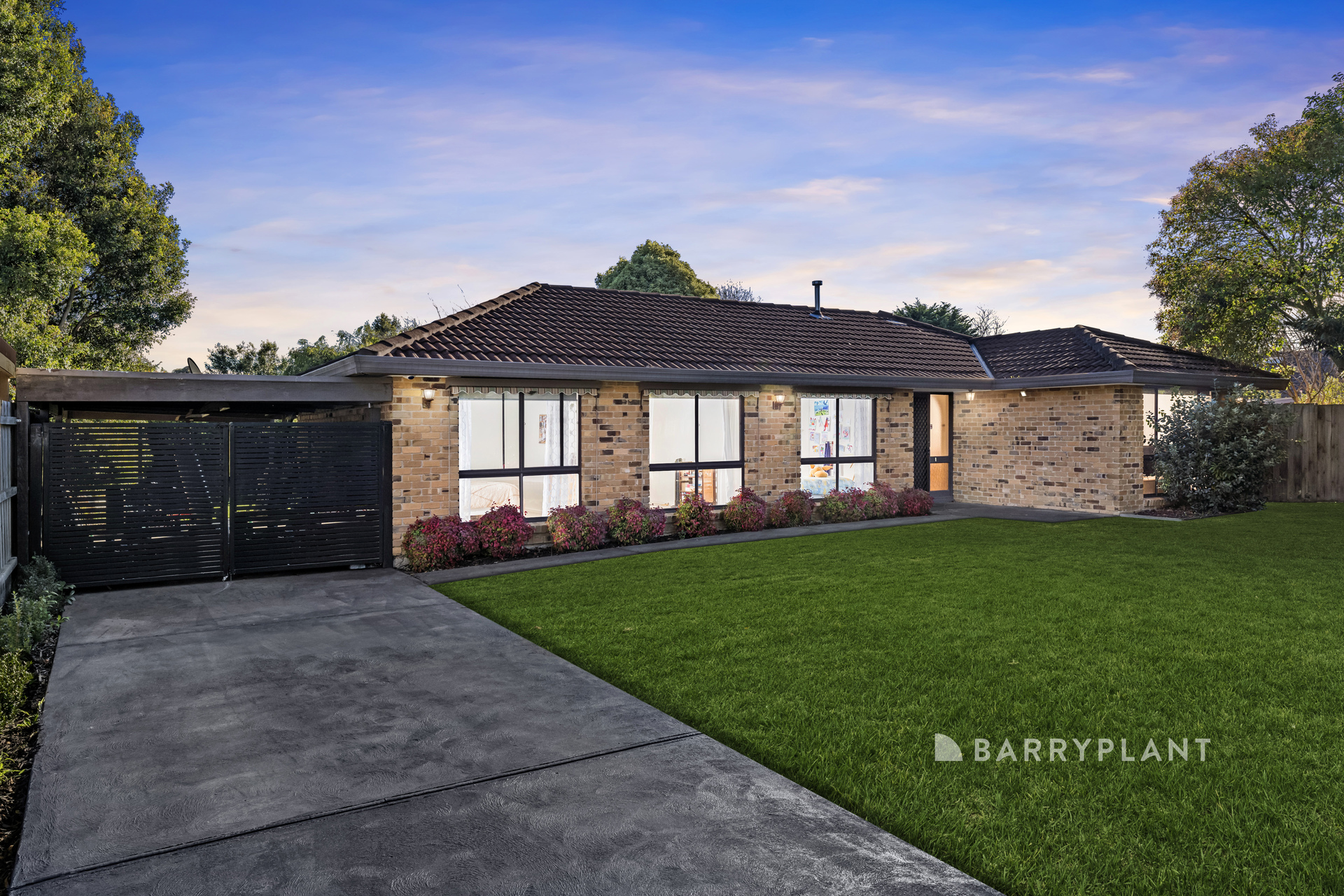 1 STRATHAVAN DR, BERWICK VIC 3806, 0房, 0浴, House