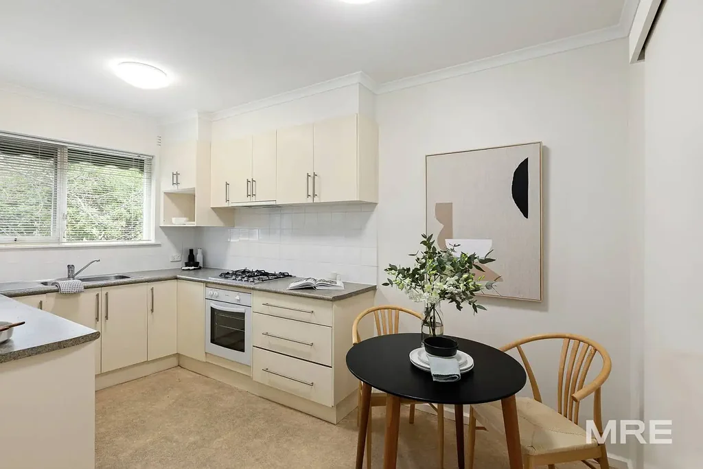 Great location on Scotch Hill