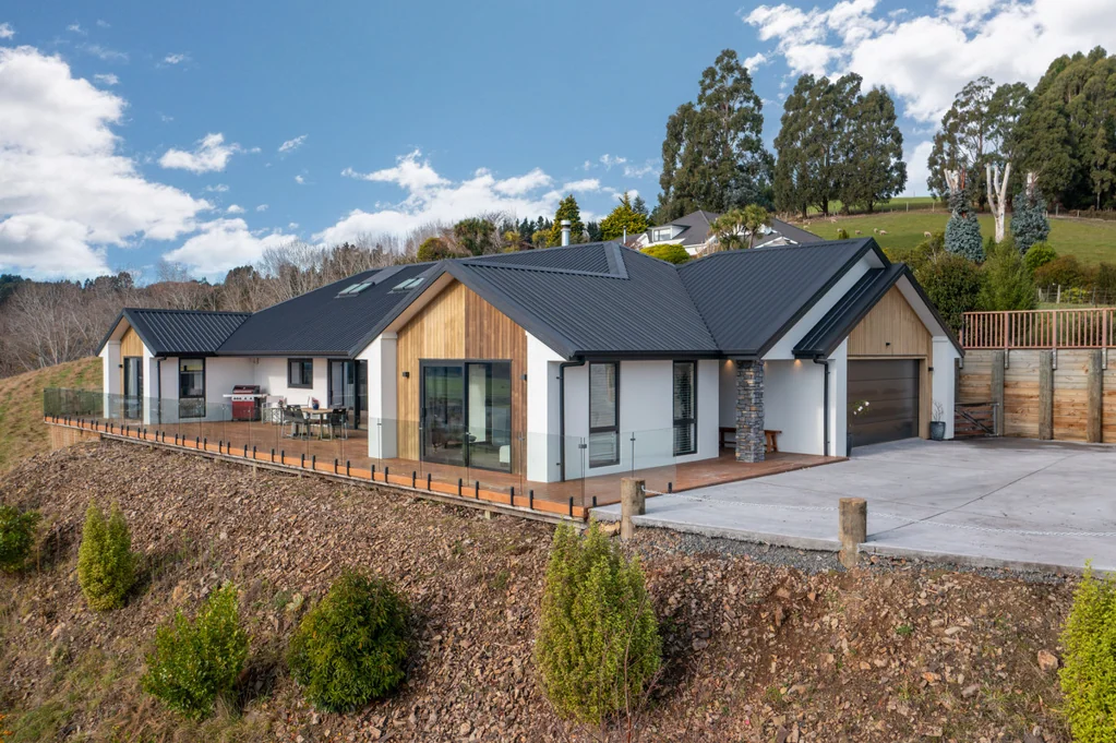 Mosgiel 4Zimmer Views, Space & Quality Combined