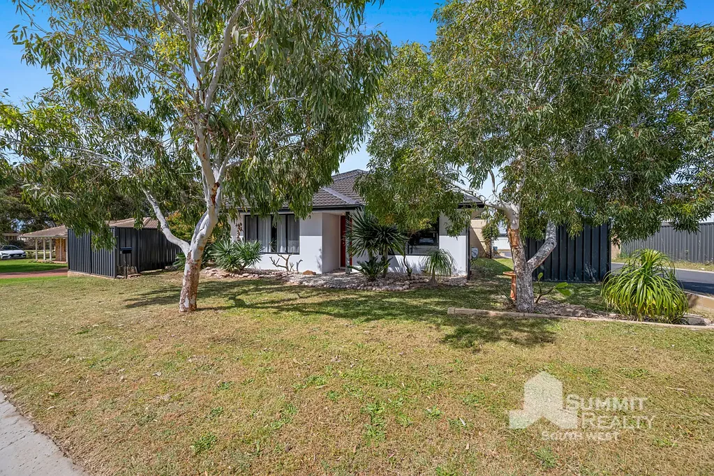 South Bunbury 3कमरा Modern, Tidy and Ready to Go