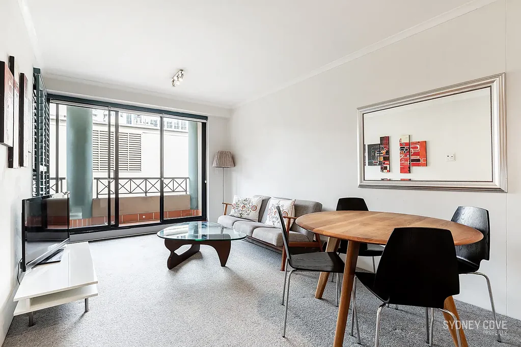 MARTIN PLACE LOCATION | Furnished