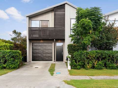 Takanini 4房  A Reserve next door & Directly opposite - CV $930K