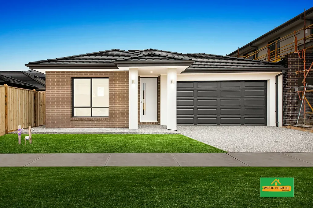170 Villa Doria Drive, Clyde North, VIC 3978