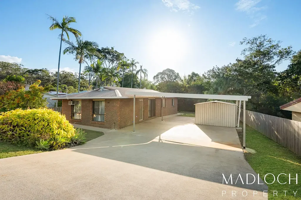TIDY 3 BEDROOM HOME WITH GARDEN SHED