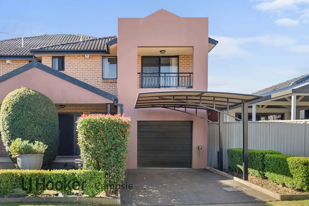 Chester Hill 4બેડરૂમ Spacious Modern Duplex with Family Sized In Ground Pool!