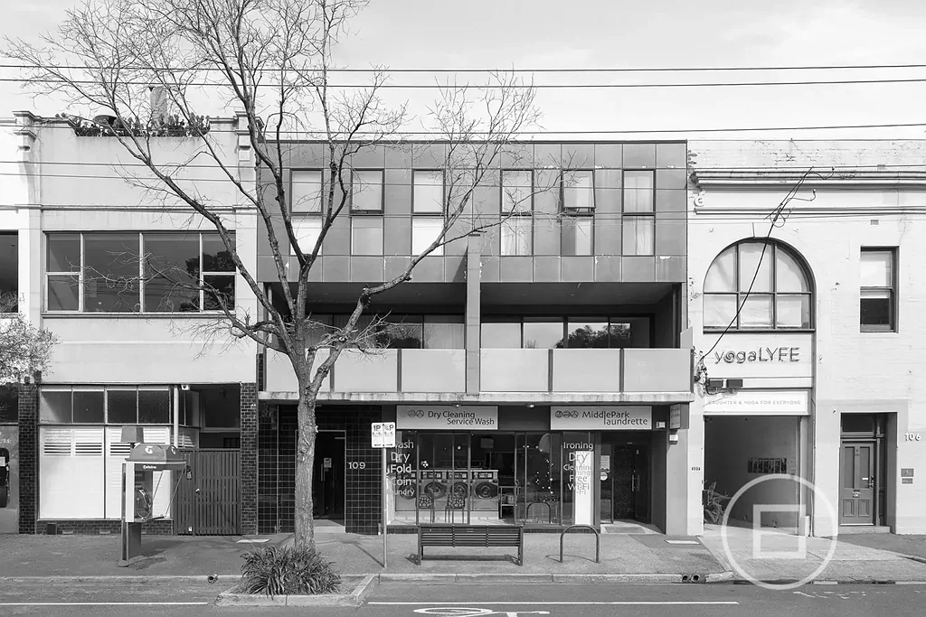 Middle Park 2房  Expressions of Interest closing Tuesday 22nd September at 1pm (unless sold prior)