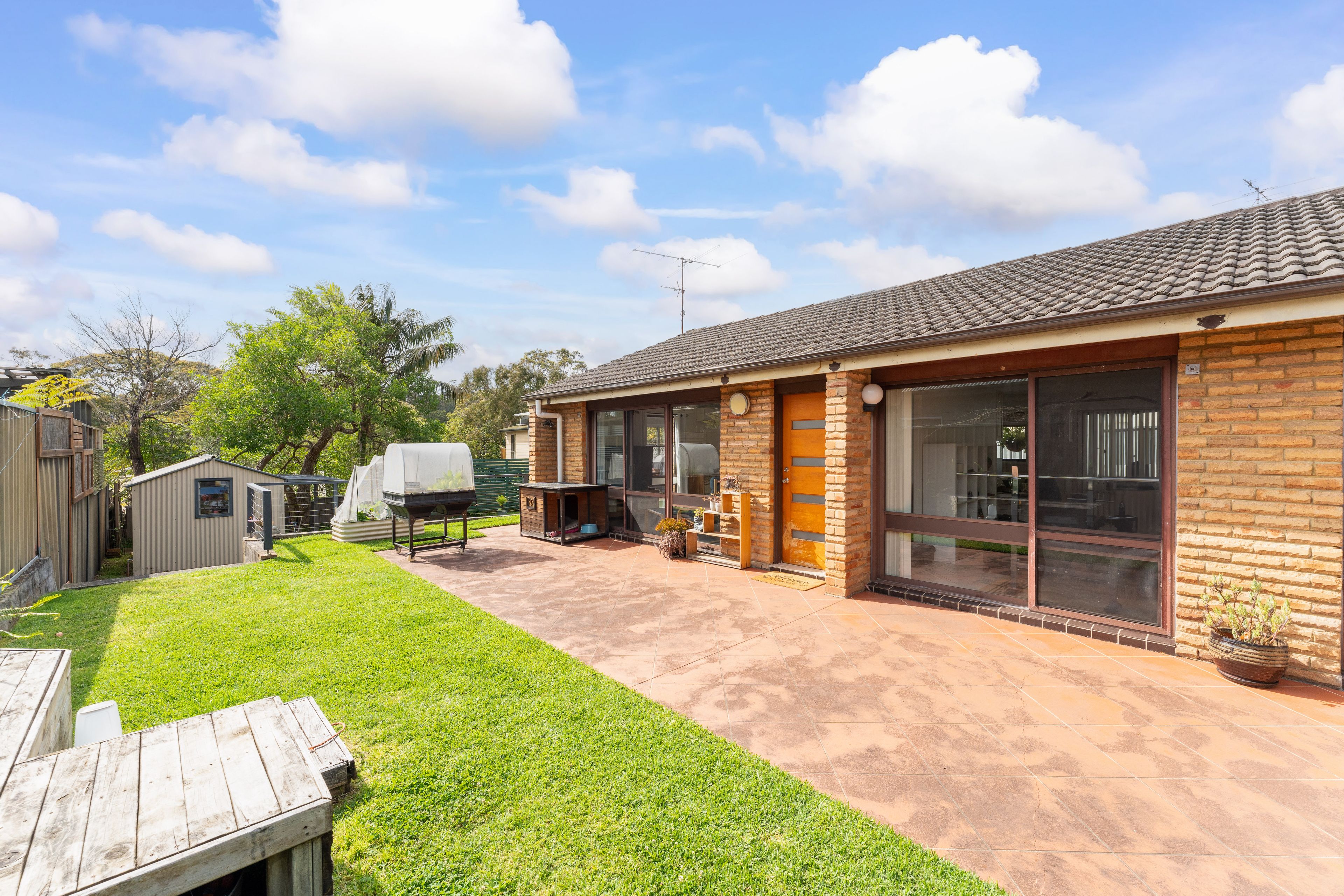 27 THE CRESCENT, HELENSBURGH NSW 2508, 0 chambres, 0 salles de bain, House