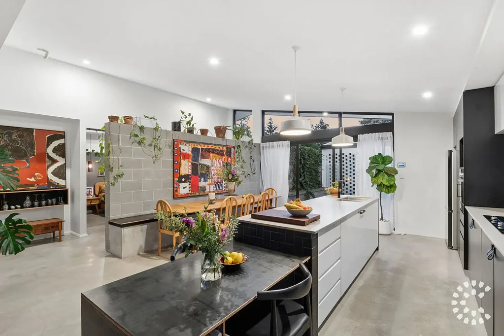 Beaconsfield 3房  Architecturally Inspired Living - Private Rear Sanctuary