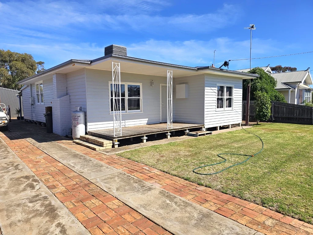 26 Mccracken Avenue, Donald, VIC 3480