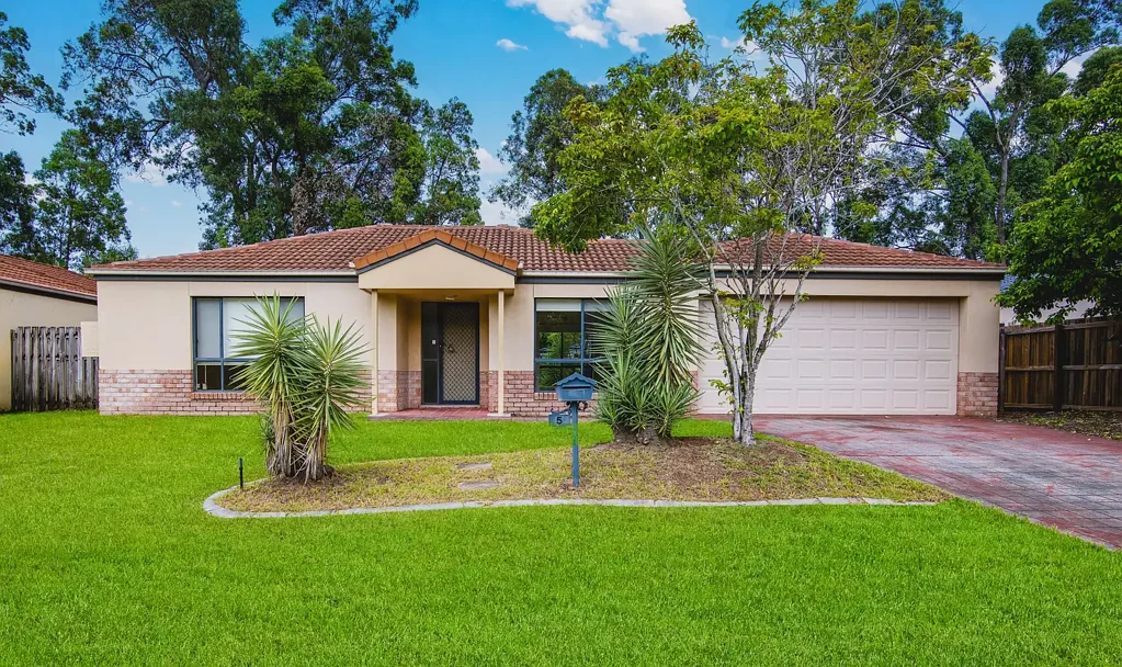 Upper Coomera 4房  Not Sold Yet - Inspect Anytime - Serious Sellers Ready to Deal!