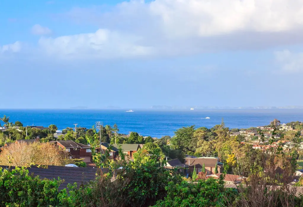 Mairangi Bay 3 Bedroom Charming 1950s Bungalow with Development Potential