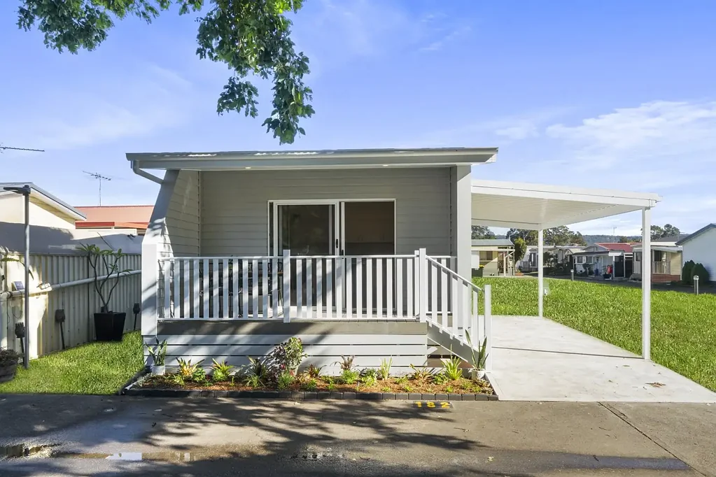 Emu Plains 2Phòng ngủ Stylish, Low-Maintenance Living with Open Plan Layout