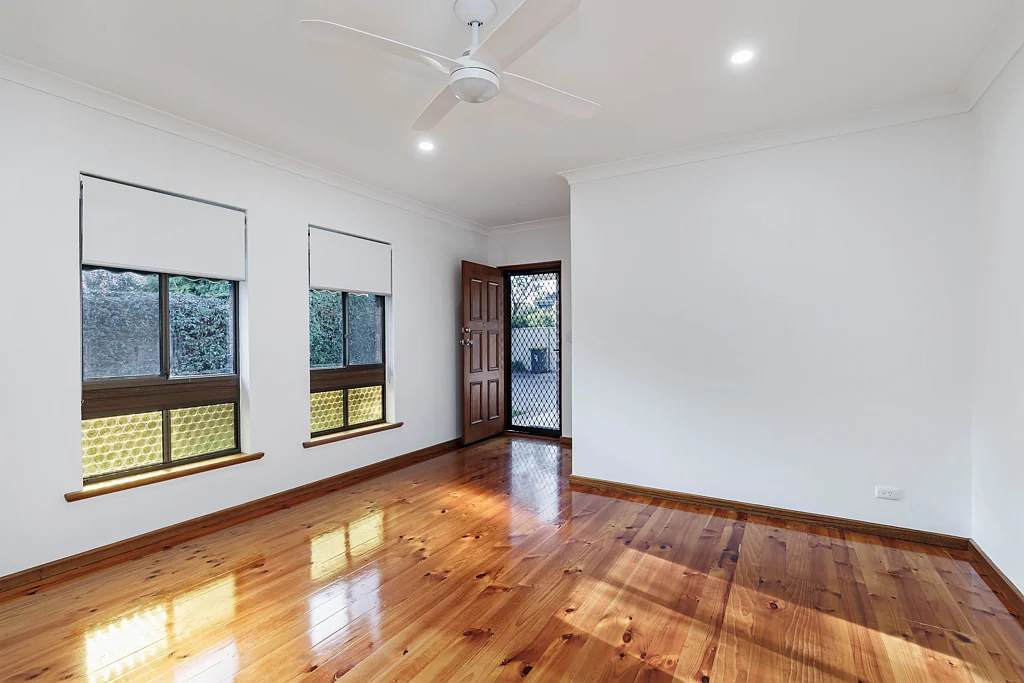 Freshly Renovated Unit in Woodville