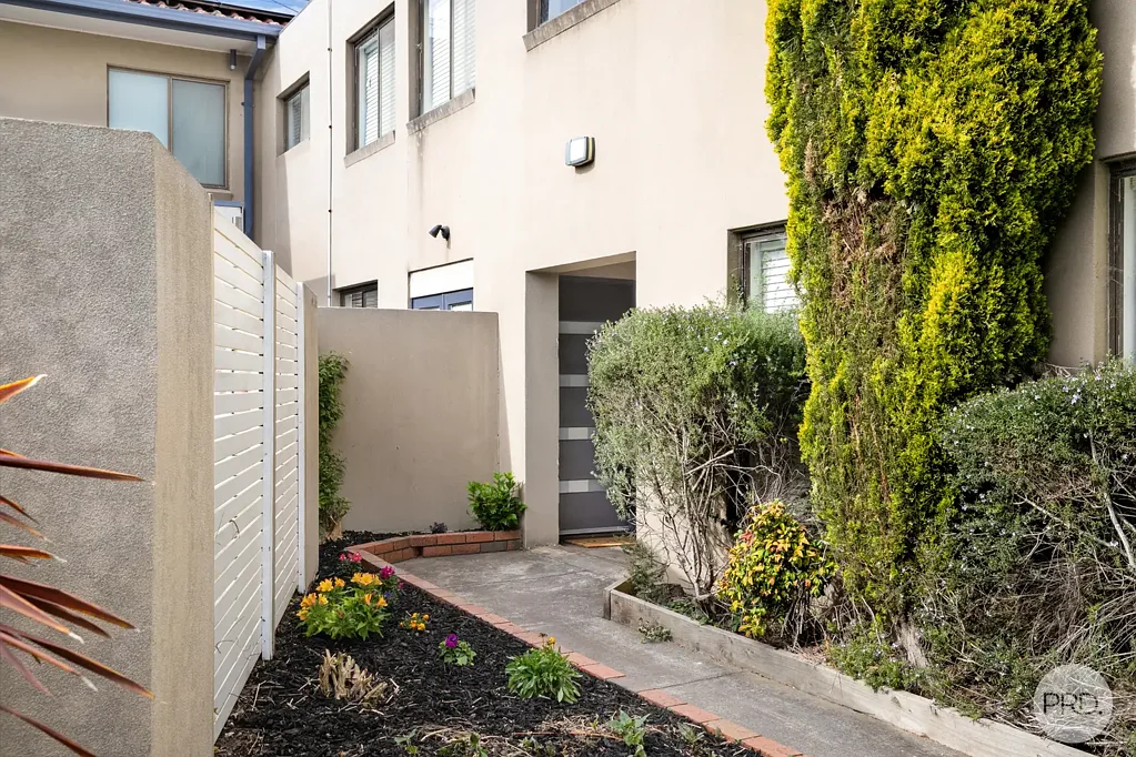 NEAT AS A PIN... TWO BEDROOM APARTMENT