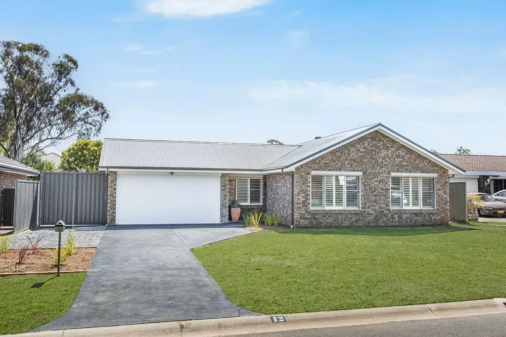 12 Cranfield Place, Camden South, NSW 2570
