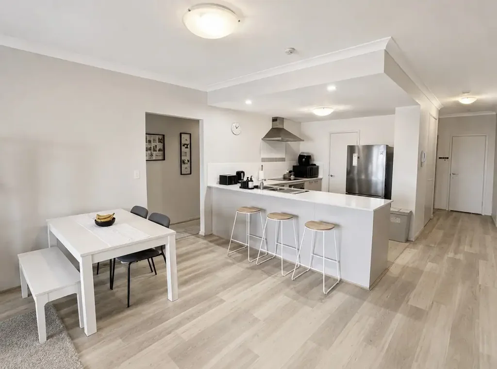 Midland 3 Slaapkamer Stylish Modern Apartment Living in the Heart of Midland