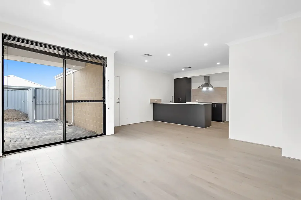 BRAND NEW FAMILY HOME IN COASTAL TWO ROCKS