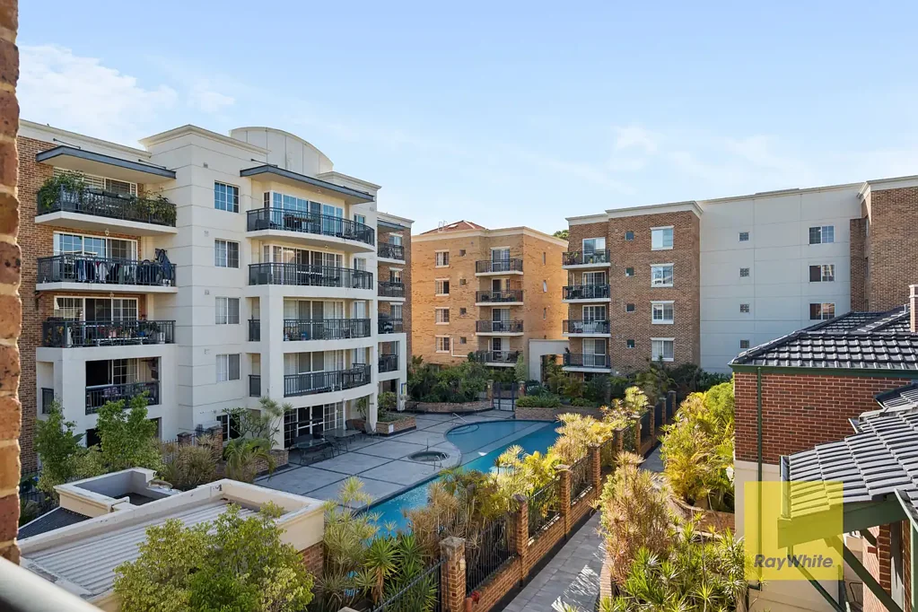 East Perth 2Moenga Stylish Inner-City Living in the Heart of East Perth