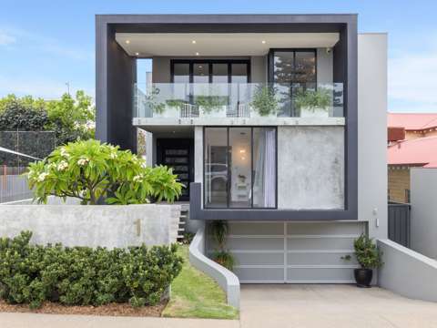 Cottesloe 4 Bedroom THE ULTIMATE IN COASTAL LUXURY LIVING