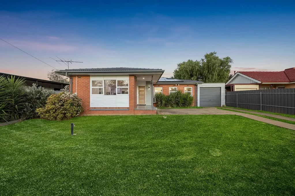 Elizabeth Downs 3 Bedroom Renovated Family Living Near Schools, Shops and Transport
